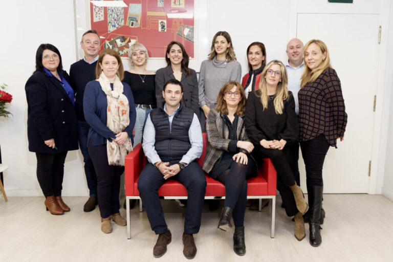 ¿Cuál es el papel del asesor inmobiliario en Valencia y por qué es clave para comprar o vender una vivienda?